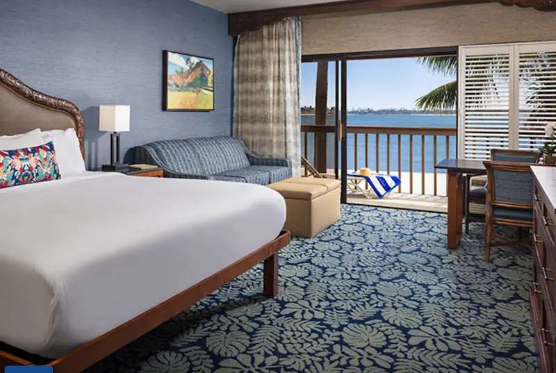 Bayfront Room Approximately 382 Square Feet | 1 King or 2 Queens For a true beach experience, the newly renovated signature bayfront rooms are located in the two-story buildings directly adjacent to beautiful Mission Bay and its boardwalk. With a prime location, these rooms include 1 king or 2 queen beds, HD TV, a walk-in shower, a small refrigerator, a dining area, and a balcony or patio to overlook your unbeatable bay views.