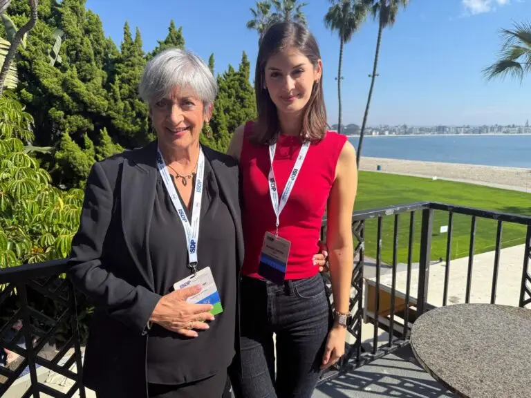 e3374f6f-629b-4642-ac0c-efb1a8df8bae